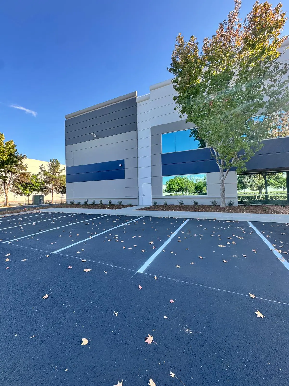 Painting project gallery image 13 from ABZ Coatings Inc