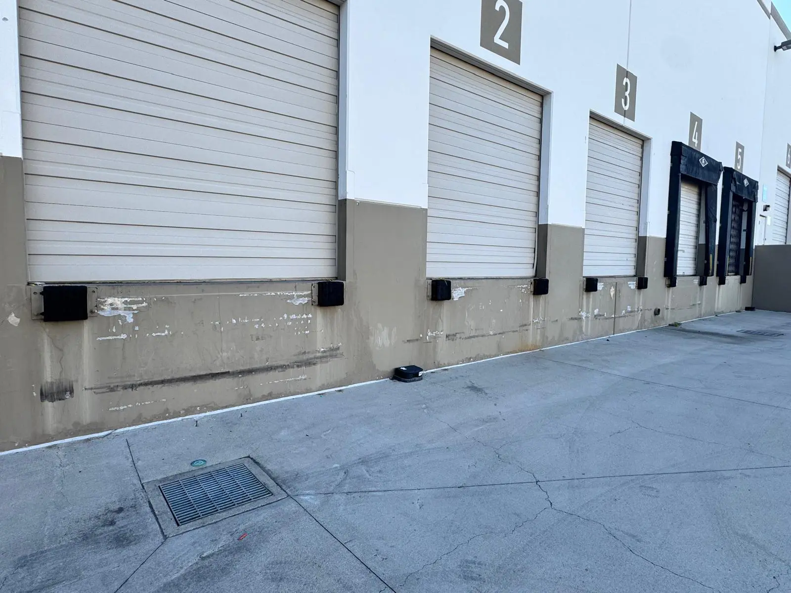 Painting project gallery image 26 from ABZ Coatings Inc